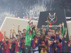 Barcelona-merayakan-gelar-juara-Piala-Super-Spanyol-2025-usai-mengalahkan-Real-Madrid.jpg