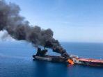 Diluncurkan-dari-daerah-yang-dikuasai-Houthi-sebuah-rudal-menghantam-kapal-tanker-komersial.jpg
