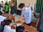 Gibran-Rakabuming-Raka-meninjau-uji-coba-program-makan-bergizi-gratis-di-SDN-02-dan-03-Sentul.jpg