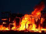 Dalam Dua Hari. 10 Kamp Penambang Emas di Papua Tengah Dibakar oleh Puluhan Orang