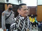 Irjen-Napoleon-Bonaparte-saat-menjalani-sidang-tuntutan-penganiayaan-M-Kece-di-PN-Jakarta-Selatan.jpg