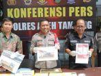 Kapolres-Aceh-Tamiang-kiri-saat-menyampaikan-pengungkapan-sejumlah-kasus.jpg
