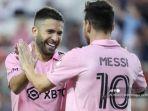 Lionel-Messi-dan-Jordi-Alba-merayakan-setelah-mencetak-gol.jpg