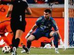 Maarten-Paes-dinobatkan-sebagai-Man-of-The-Match-saat-membawa-FC-Dallas.jpg