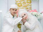 Maryana-19-dan-suaminya-Stefanus-Ingatan-Zai-22-yang-pergi-tiba-tiba-saja-meninggalkan-istrinya.jpg