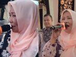 Nenek-Habibah-Asal-Tamiang-saat-nyanyi-Lagu-India-di-Acara-Hajatan-di-Pidie.jpg