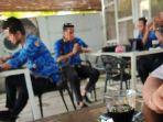 Para-ASN-Aceh-Timur-kedapatan-nongkrong-di-warung-kopi.jpg