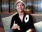 Pasha-Ungu-Meminta-Sang-Anak-Membantunya.jpg