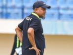 Pelatih-Persiraja-Akhyar-Ilyas-111.jpg