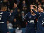 Penyerang-PSG-Neymar-melakukan-selebrasi-bersama-Kylian-Mbappe-dan-Lionel-Messi.jpg