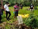 Polisi-melakukan-olah-tempat-kejadian-di-lokasi-penemuan-mayat.jpg