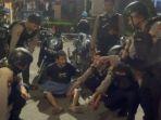 Polres-Langsa-saat-memperlihatkan-tersangka-YS-dan-barang-bukti-narkotika.jpg