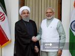 Presiden-Iran-Hassan-Rouhani-kiri-berjabat-tangan-dengan-Perdana-Menteri-India-Narendra-Modi.jpg