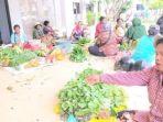 Protes-pedagang-pasar-Rufei-berjualan.jpg