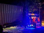 Satu-mobil-box-menabrak-pembatas-jembatan-Krueng-Nalan-di-Desa-Teupin-Kupula-Jeunieb-Bireuen.jpg