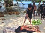 Sesosok-mayat-lansia-ditemukan-di-objek-wisata-pemandian-Pasir-Putih.jpg