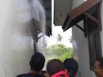 TEUTONG-Satu-Unit-Rumah-di-Darussalam-Terbakar.jpg