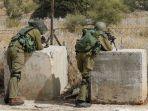 Tentara-Israel-mengambil-posisi-di-dekat-pangkalan-militer-Israel-Har-Dov-di-Gunung-Hermon.jpg