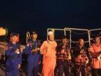 Tiga-nelayan-Aceh-Tamiang-saat-dievakuasi-dari-tengah-laut.jpg