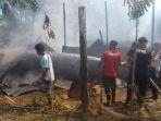 Tim-BPBD-Abdya-bersama-warga-melakukan-pemadaman-api-di-Kuala-Batee.jpg