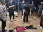 Tim-INAFIS-saat-melakukan-identifikasi-awal-terhadap-jenazah-Abdurahman.jpg