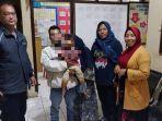 Wanita-asal-Bebesen-Aceh-Tengah-diamankan-warga-dan-diserahkan-ke-Kapolsek-Pintu-Rime-Gayo.jpg