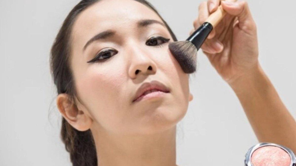 5 Hal yang Tanpa Disadari Bikin Makeup Tidak Awet dan Mudah Luntur - Tribunshopping.com