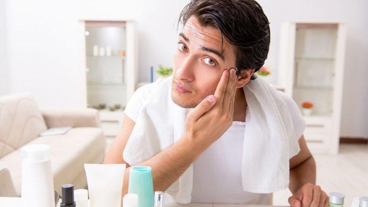 50 Daftar Pelembab Wajah untuk Kulit Berminyak, Bisa Dipakai Pria dan Wanita