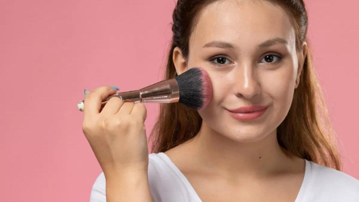 7 Cara Pakai Cream Blush Agar Tidak Patchy di Wajah, Kuncinya Ada Di Skin Prep - Tribunshopping.com