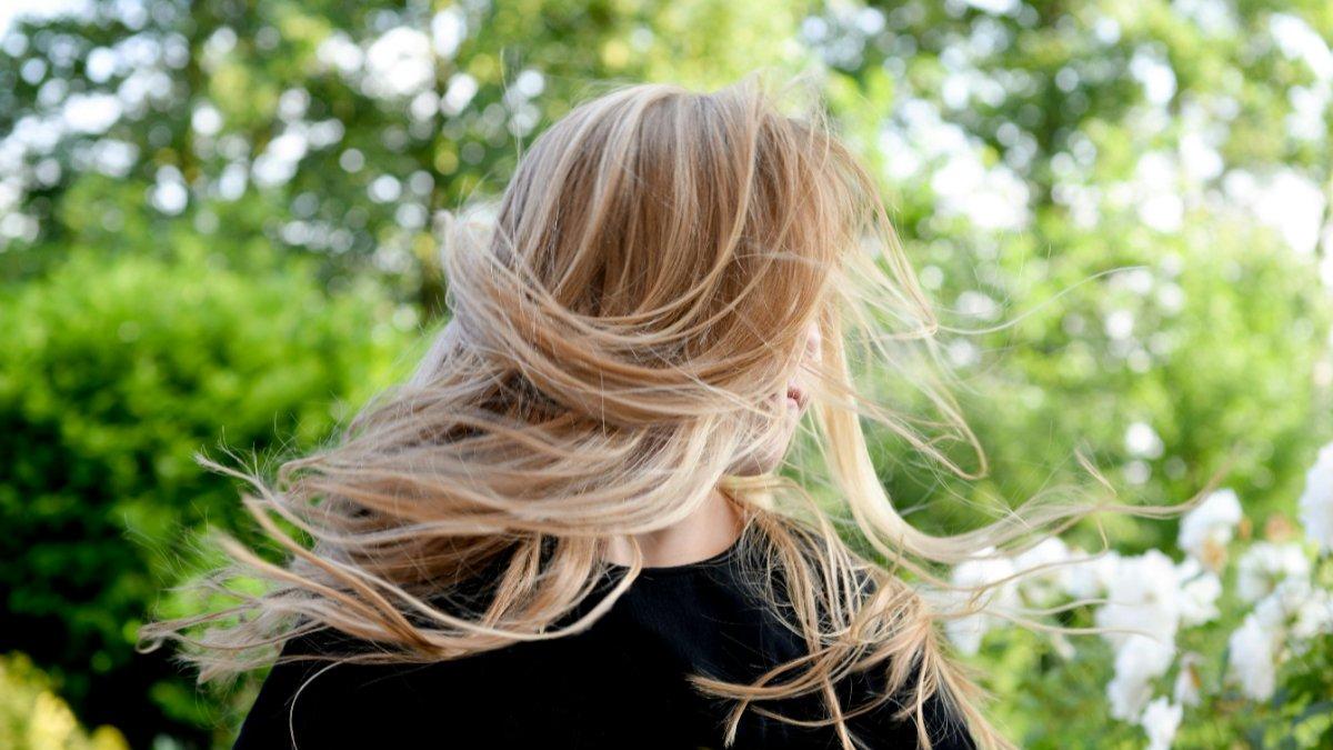 7 Rekomendasi Masker Rambut untuk Luruskan Rambut Ngembang, Ada PIKARU Hingga Viva