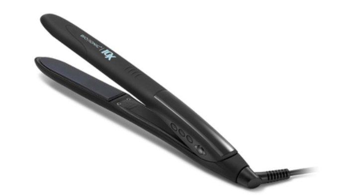 Desain unik dengan pelat panjang dan miring