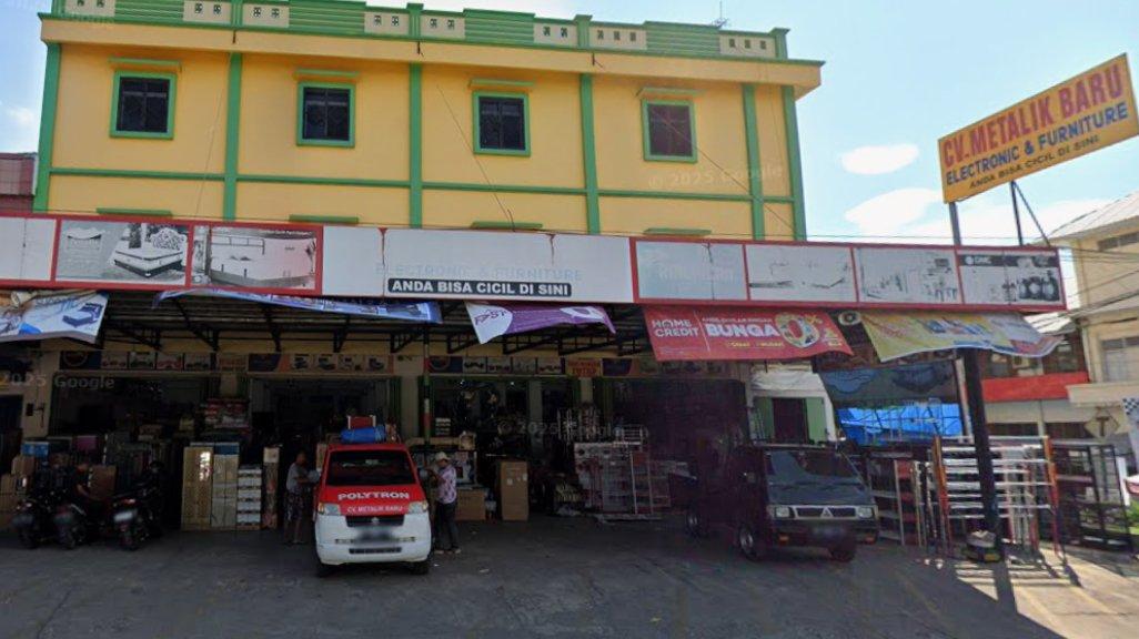 Foto Toko CV. Metalik Baru Electronic Furniture di Jl. K. H. Wahid Hasyim No.234, Sungguminasa, Kecamatan Somba Opu, Kabupaten Gowa, Sulawesi Selatan 92113 yang diambil Google Maps pada November 2024.