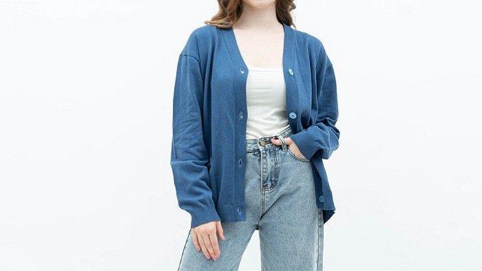Ilustrasi tips memakai long cardigan untuk tubuh apple