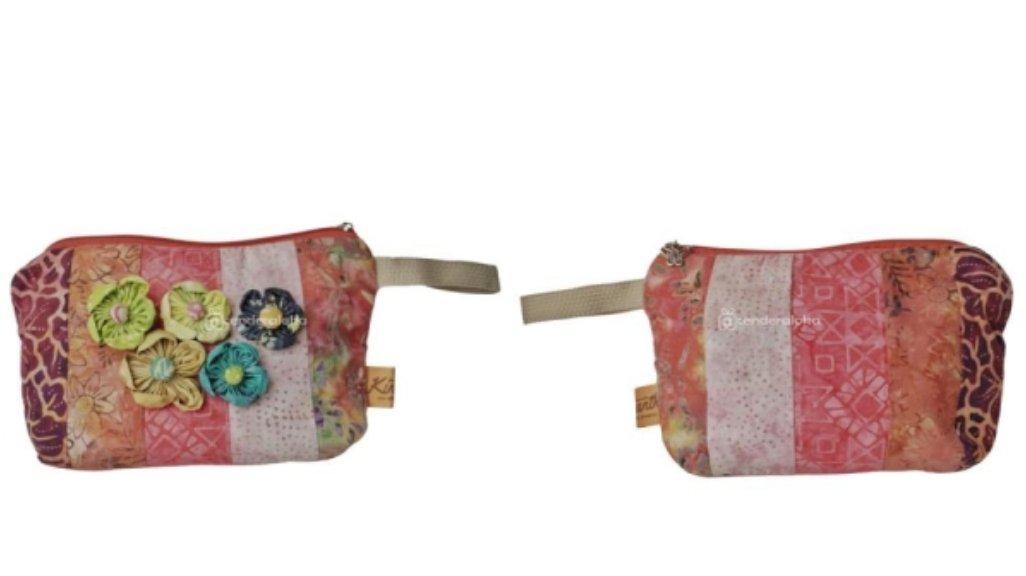 Dompet atau Pouch Kosmetik Dari Kain Perca Batik Bunga