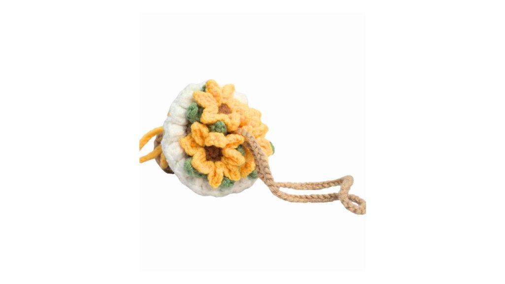 Gantungan Kunci Mobil atau Bag Charm Buket Bunga Rajut Coklat Kuning dari Bestacloth