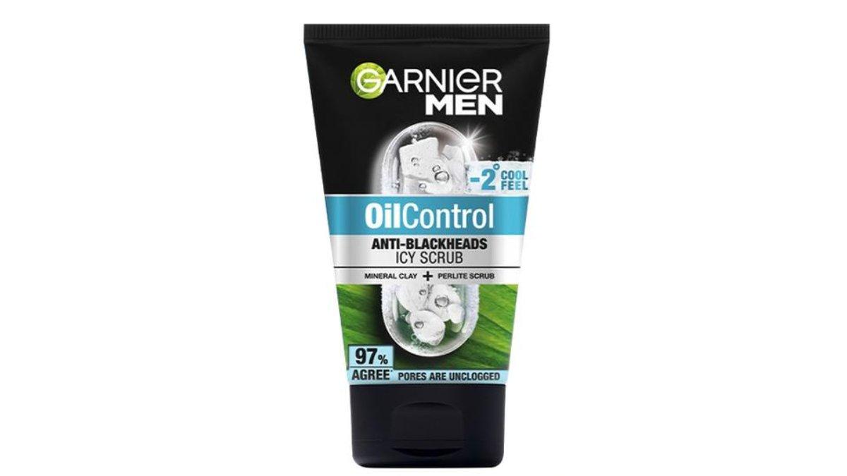 Garnier Men Oil Control Anti Blackheads Brightening Icy Scrub Facial Cleanser