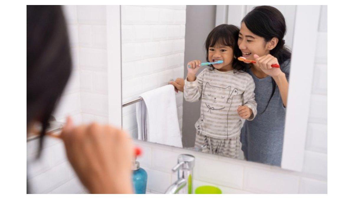 Gosok Gigi Bersama Mama