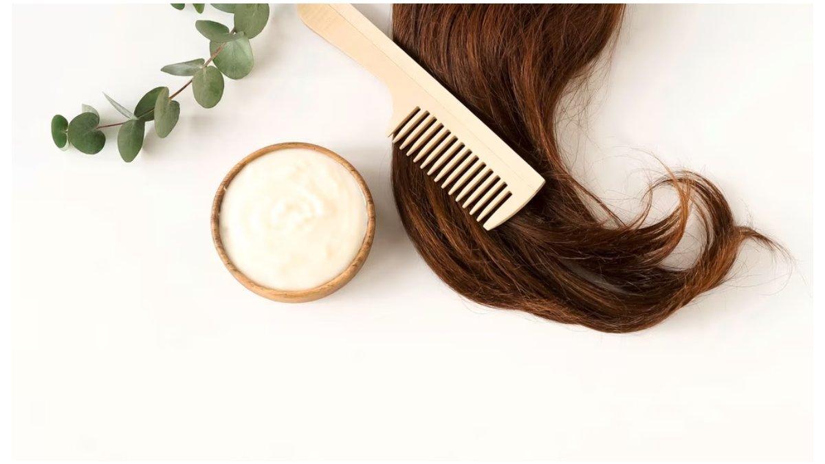 6 Pilihan Hair Mask dari Bahan Alami yang Ampuh Mengatasi Krontokan Rambut
