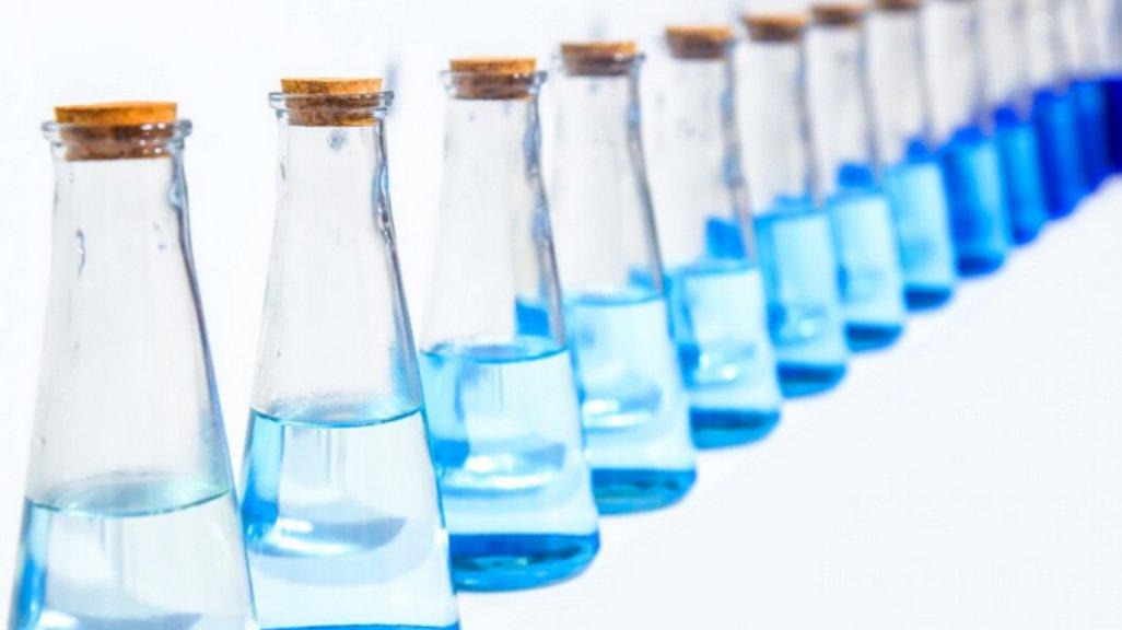 Ilustras Hidrogen Peroksida (Hydrogen Peroxide)