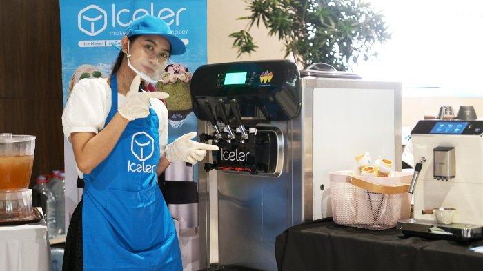 Mesin soft serve ice cream BJW-268SE dari Iceler adalah pilihan tepat bagi pelaku usaha kuliner yang ingin menyajikan es krim lembut, creamy, dan penuh variasi.