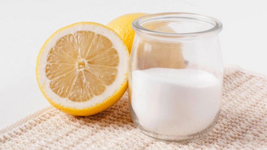 Ilustrasi Asam Sitrat (Citric Acid Powder).