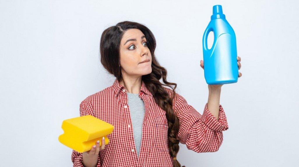 Ilustrasi Pemutih Klorin (Bleach)