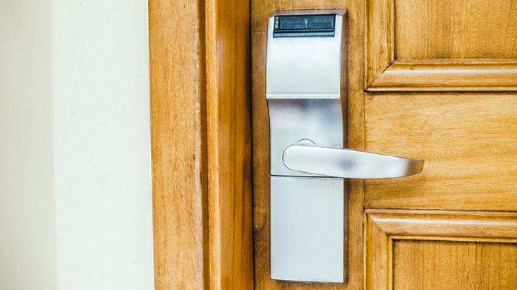Ilustrasi Smart Door Lock.