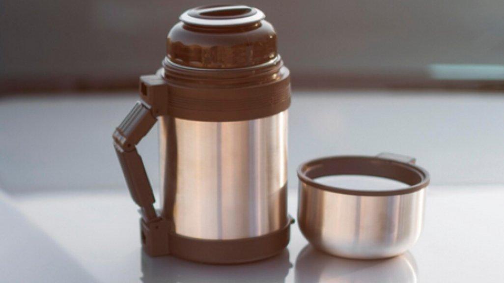 Ilustrasi cangkir isotermal.