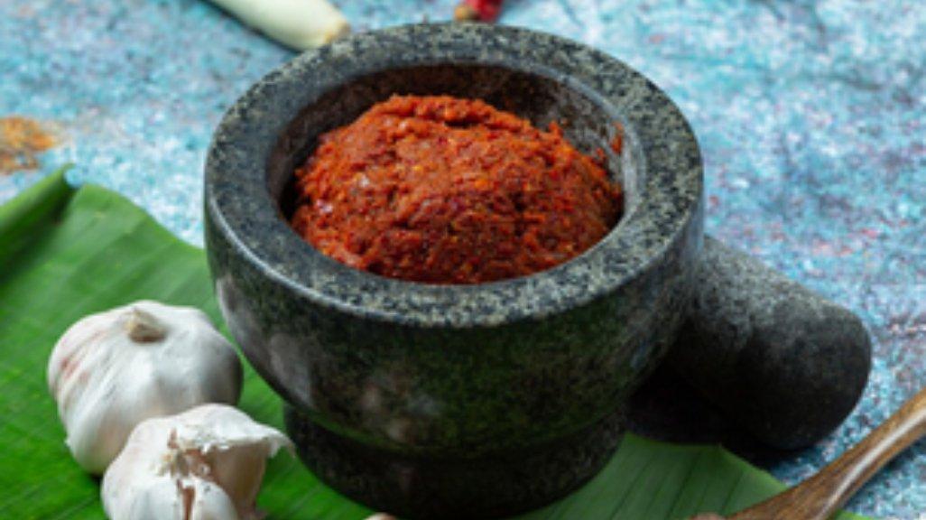 Ilustrasi cobek batu.