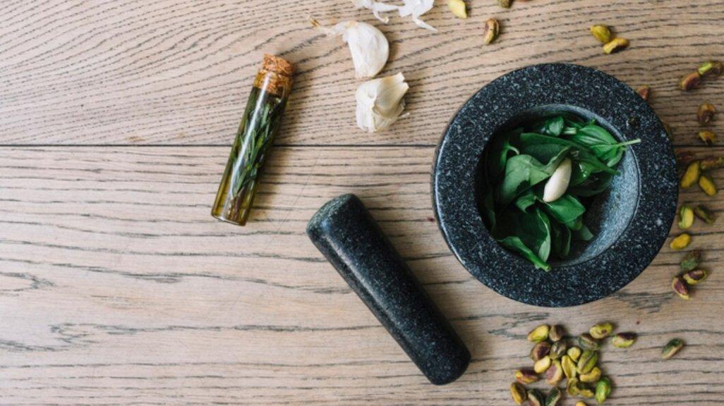 Ilustrasi cobek batu.