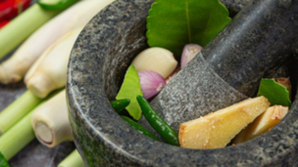 Ilustrasi cobek batu.