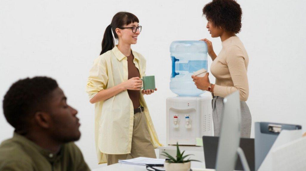 Ilustrasi dispenser air.