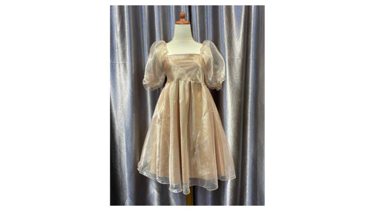 Ilustrasi dress kondangan yang anggun dan stylish - simple flowy dress