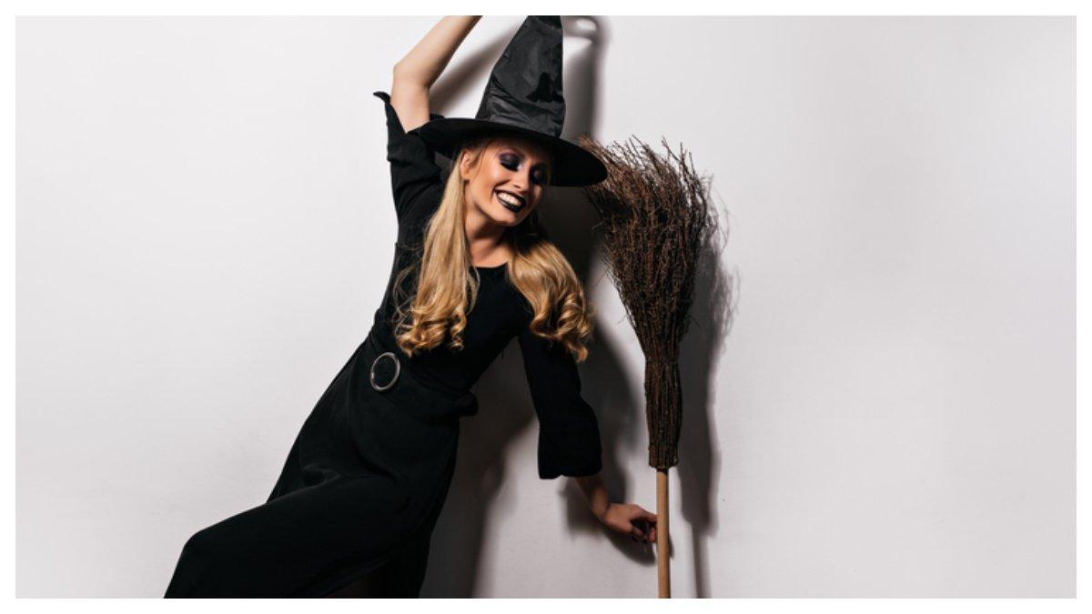 Ilustrasi inspirasi kostum untuk pesta Halloween 2026 Witch Modern